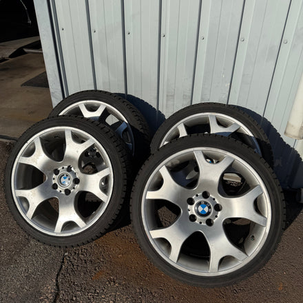 19" BMW kompletta vinterhjul dubb