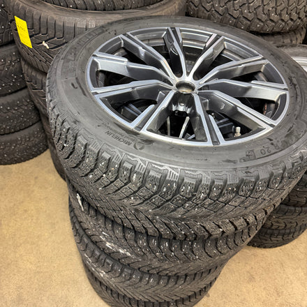 20" Kompletta vinterhjul BMW X5 G05 dubb
