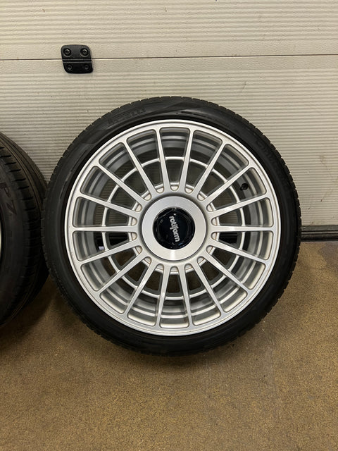 18" Rotiform LAS-R 225/40R18 Pirelli